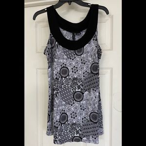 ND New Directions Black-White scoop-neck top-XL